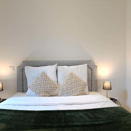 Superbe Appartement De 2 Pieces ปารีส ภายนอก รูปภาพ