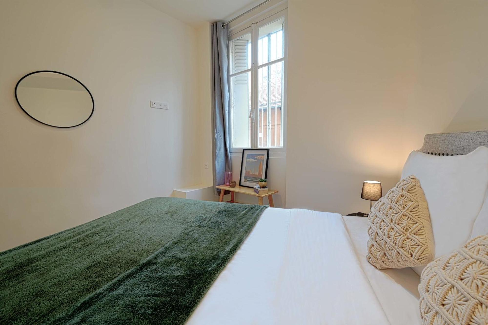 Superbe Appartement De 2 Pieces ปารีส ภายนอก รูปภาพ